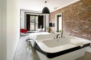 Гостиница B&B Bed and Beyond  Опглаббек